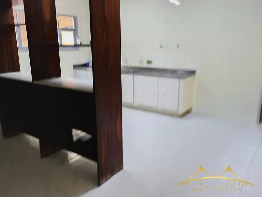 Casa com 6 quartos à venda, 300m2 em Alecrim, Natal - RN - imagem 9 Foto 9 de Casa com 6 quartos à venda, 300m2 em Alecrim, Natal - RN