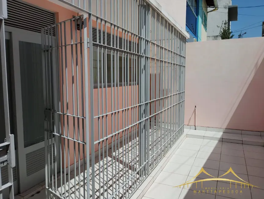 Casa com 6 quartos à venda, 300m2 em Alecrim, Natal - RN - imagem 3 Foto 3 de Casa com 6 quartos à venda, 300m2 em Alecrim, Natal - RN
