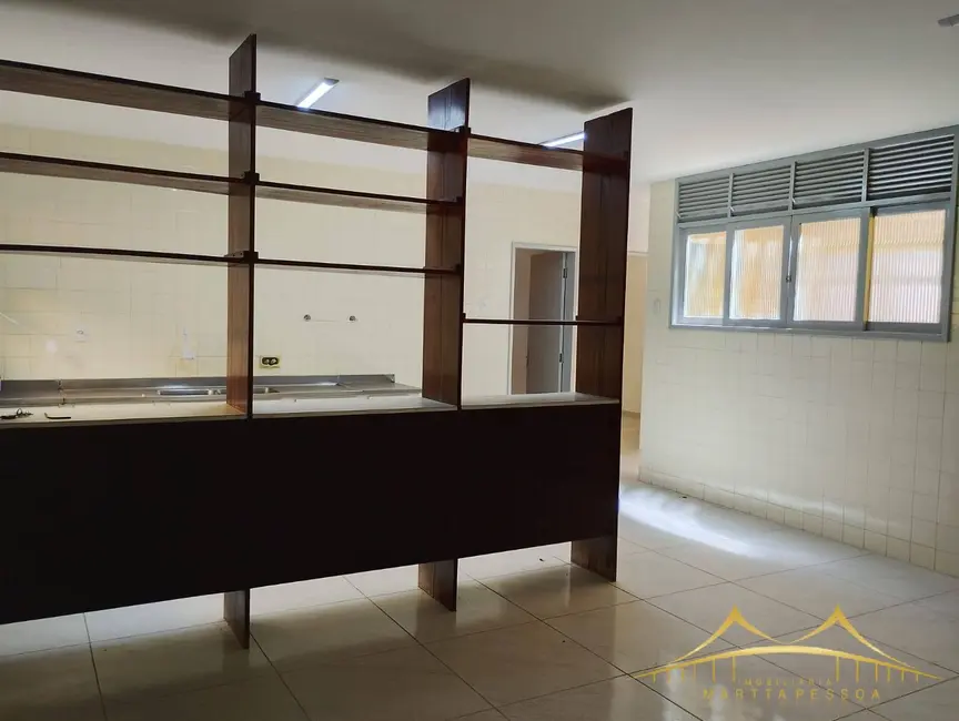 Casa com 6 quartos à venda, 300m2 em Alecrim, Natal - RN - imagem 8 Foto 8 de Casa com 6 quartos à venda, 300m2 em Alecrim, Natal - RN