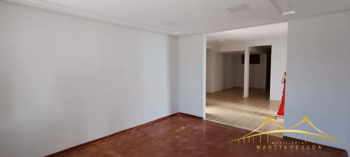 Foto 8 de Casa com 5 quartos à venda, 238m2 em Lagoa Nova, Natal - RN
