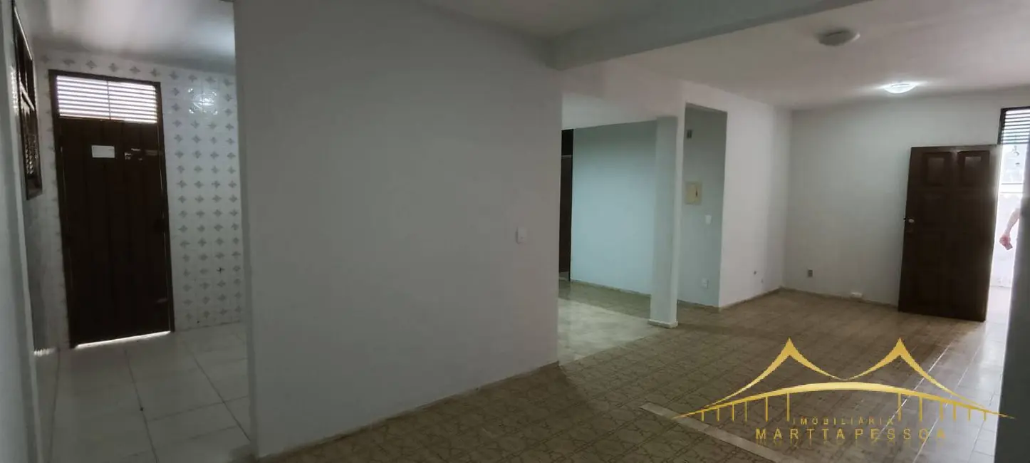 Foto 7 de Casa com 5 quartos à venda, 238m2 em Lagoa Nova, Natal - RN