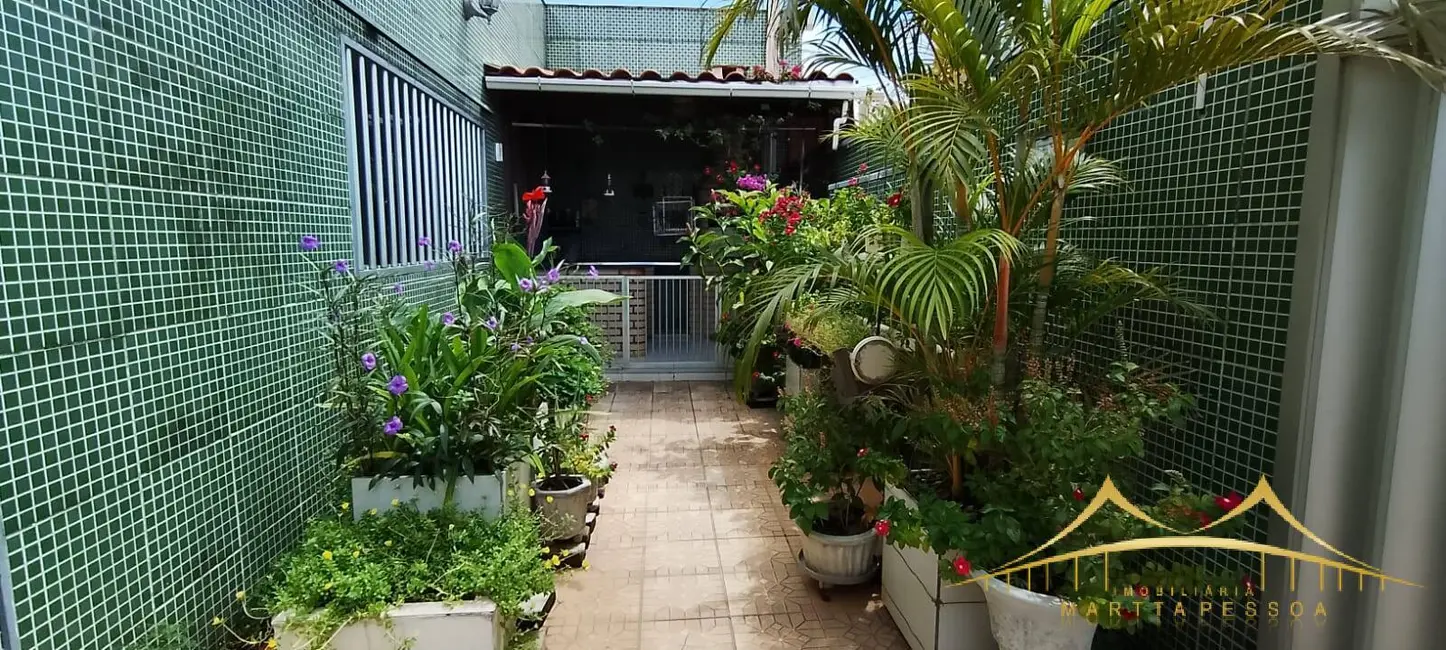 Foto 5 de Casa com 4 quartos à venda, 207m2 em Lagoa Nova, Natal - RN
