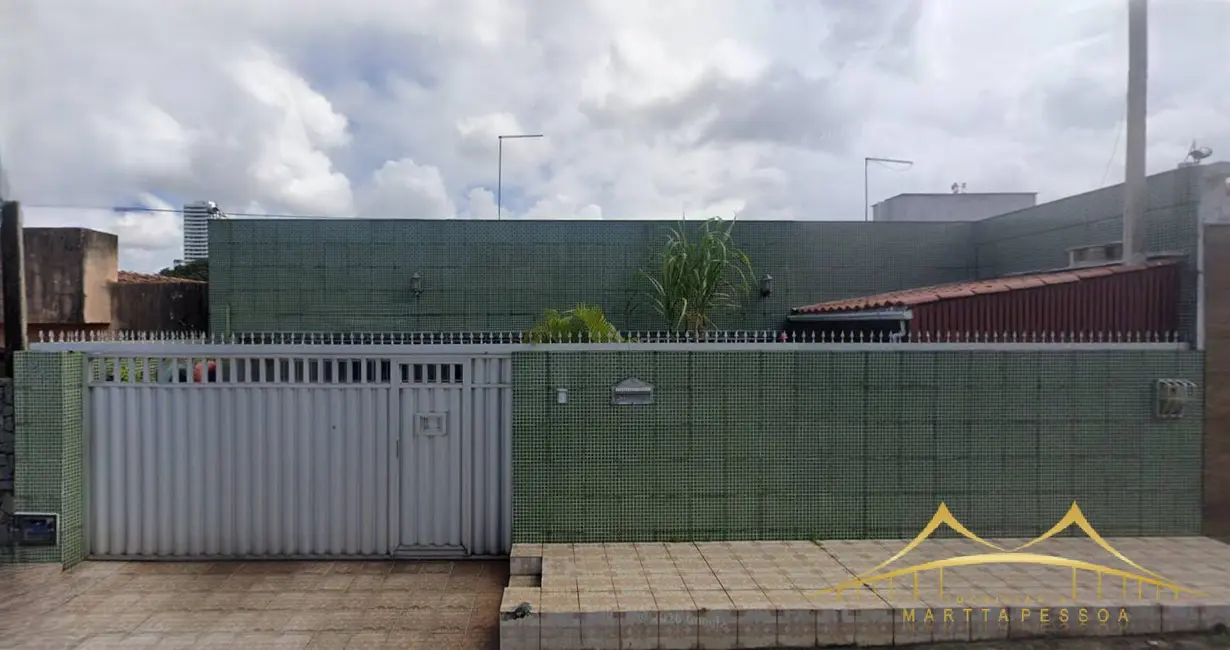 Foto 1 de Casa com 4 quartos à venda, 207m2 em Lagoa Nova, Natal - RN