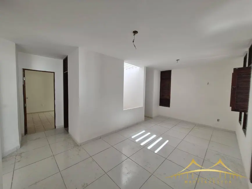 Foto 9 de Casa com 3 quartos à venda, 193m2 em Candelária, Natal - RN