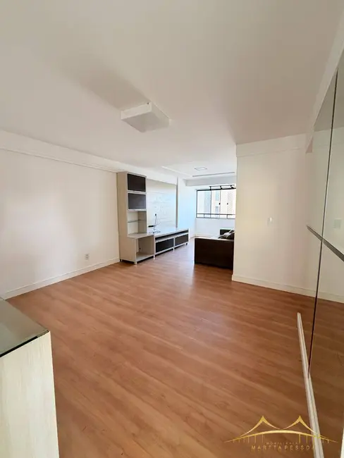 Apartamento com 3 quartos para alugar, 94m2 em Lagoa Nova, Natal - RN - imagem 1 Foto 1 de Apartamento com 3 quartos para alugar, 94m2 em Lagoa Nova, Natal - RN
