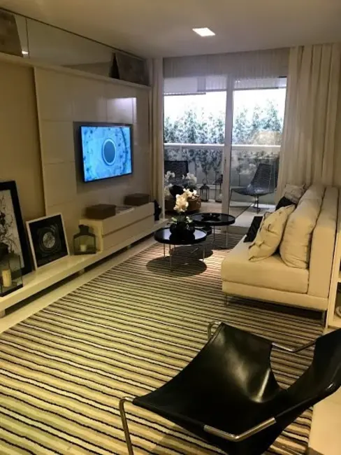 Foto 2 de Apartamento com 2 quartos à venda, 85m2 em Barra da Tijuca, Rio De Janeiro - RJ