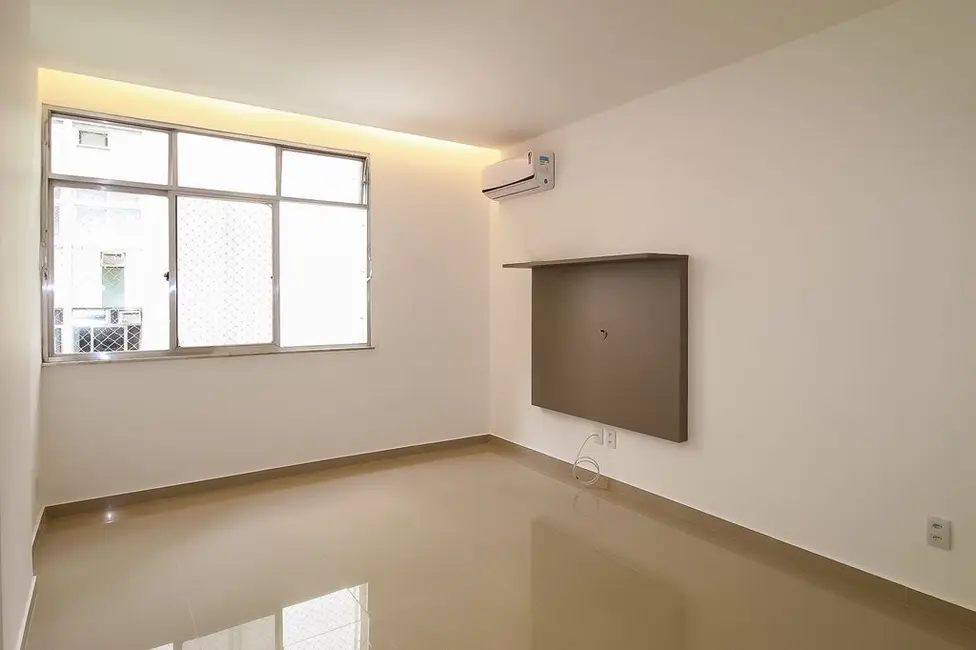 Foto 2 de Apartamento com 2 quartos à venda, 68m2 em Lagoa, Rio De Janeiro - RJ