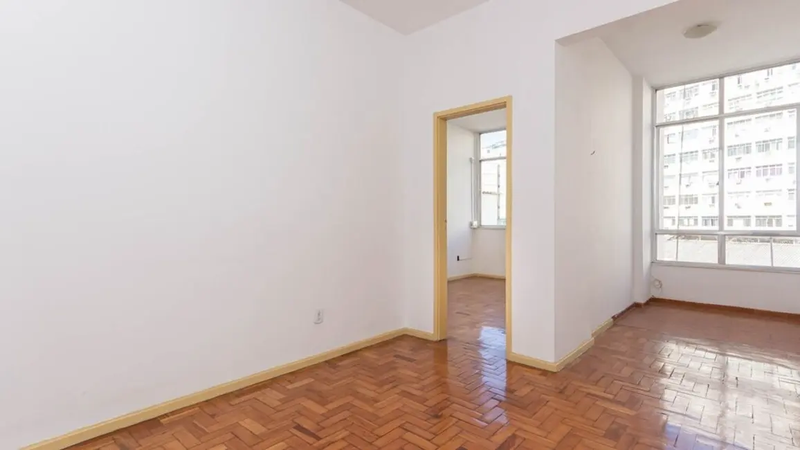 Foto 1 de Apartamento com 1 quarto à venda, 40m2 em Catete, Rio De Janeiro - RJ