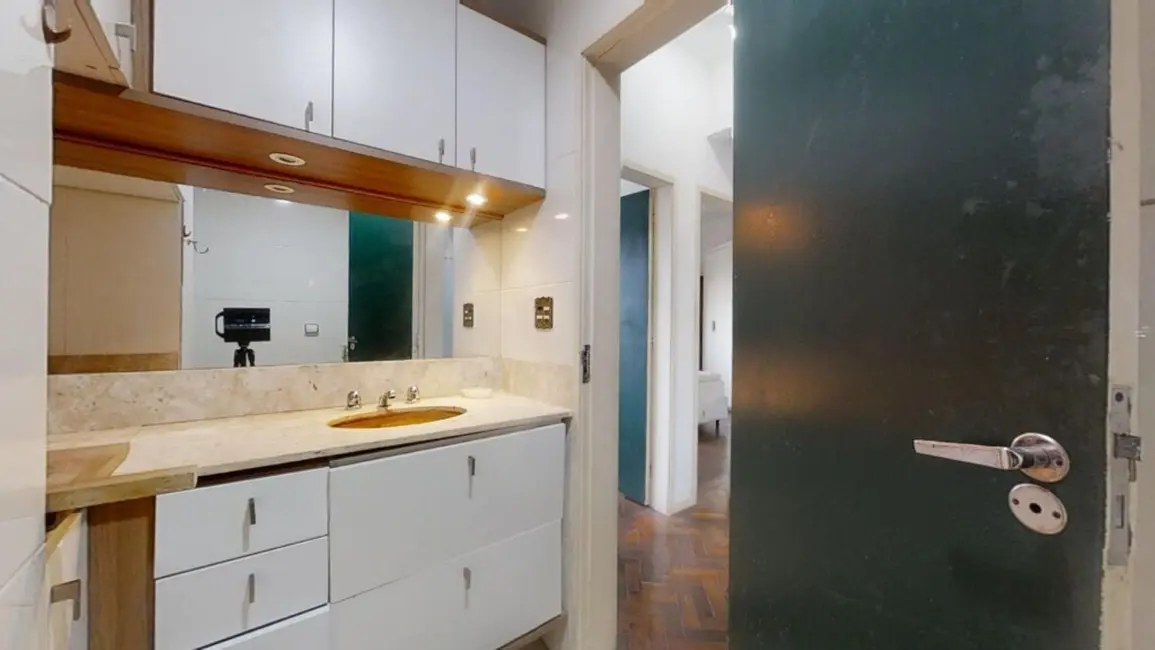 Apartamento com 3 quartos à venda, 93m2 em Humaitá, Rio De Janeiro - RJ - imagem 6 Foto 6 de Apartamento com 3 quartos à venda, 93m2 em Humaitá, Rio De Janeiro - RJ