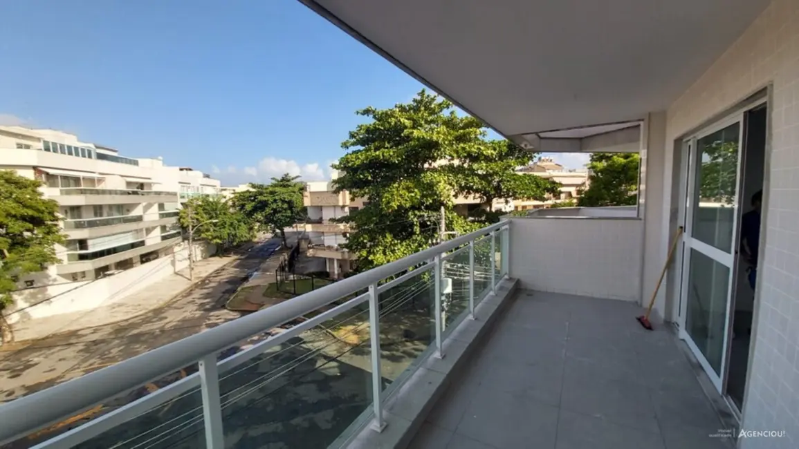 Foto 2 de Apartamento com 3 quartos à venda, 80m2 em Recreio dos Bandeirantes, Rio De Janeiro - RJ
