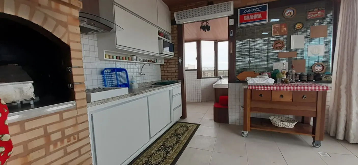 Foto 2 de Apartamento com 4 quartos à venda, 200m2 em Braga, Cabo Frio - RJ