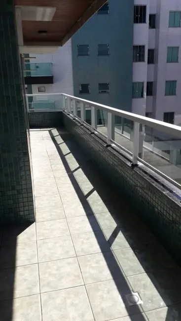 Foto 2 de Apartamento com 2 quartos para alugar, 116m2 em Centro, Cabo Frio - RJ