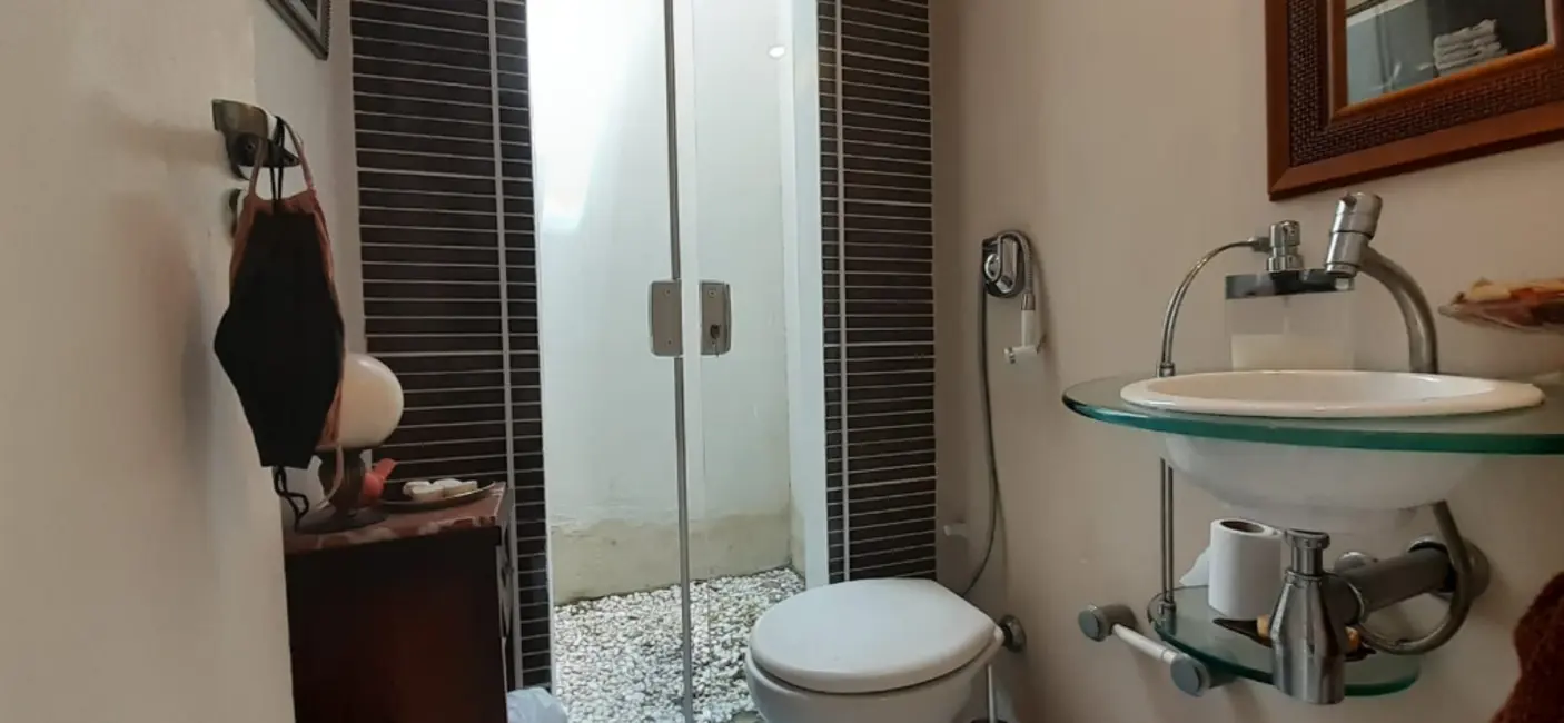 Foto 9 de Casa com 4 quartos à venda e para alugar, 185m2 em Parque Burle, Cabo Frio - RJ