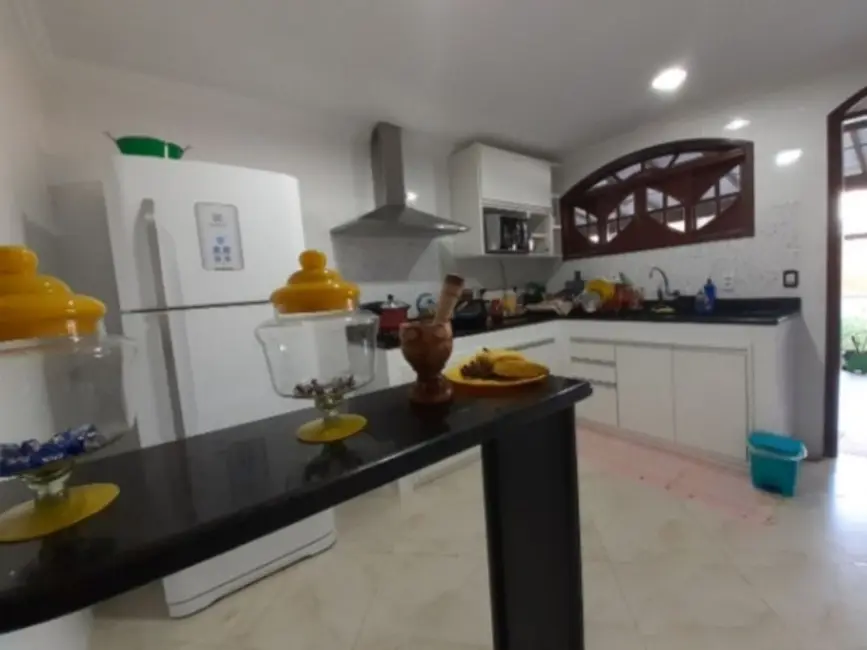 Casa de Condomínio com 3 quartos à venda, 300m2 em Jardim Peró, Cabo Frio - RJ - imagem 6 Foto 6 de Casa de Condomínio com 3 quartos à venda, 300m2 em Jardim Peró, Cabo Frio - RJ