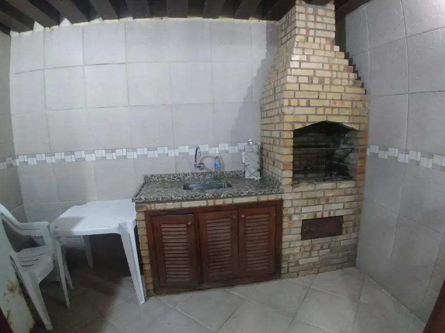 Foto 2 de Casa com 3 quartos à venda, 170m2 em Braga, Cabo Frio - RJ