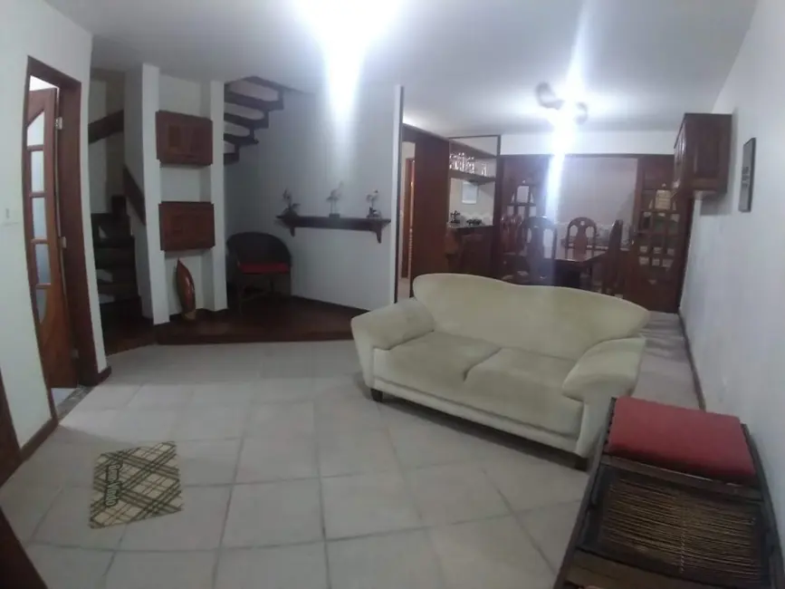 Casa com 3 quartos à venda, 170m2 em Braga, Cabo Frio - RJ - imagem 9 Foto 9 de Casa com 3 quartos à venda, 170m2 em Braga, Cabo Frio - RJ
