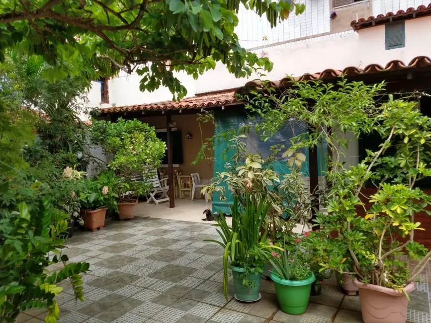 Casa com 4 quartos à venda, 300m2 em Braga, Cabo Frio - RJ - imagem 3 Foto 3 de Casa com 4 quartos à venda, 300m2 em Braga, Cabo Frio - RJ