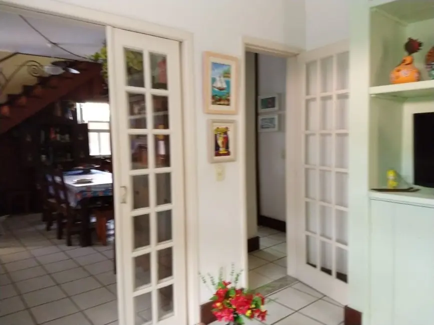 Casa com 4 quartos à venda, 300m2 em Braga, Cabo Frio - RJ - imagem 7 Foto 7 de Casa com 4 quartos à venda, 300m2 em Braga, Cabo Frio - RJ