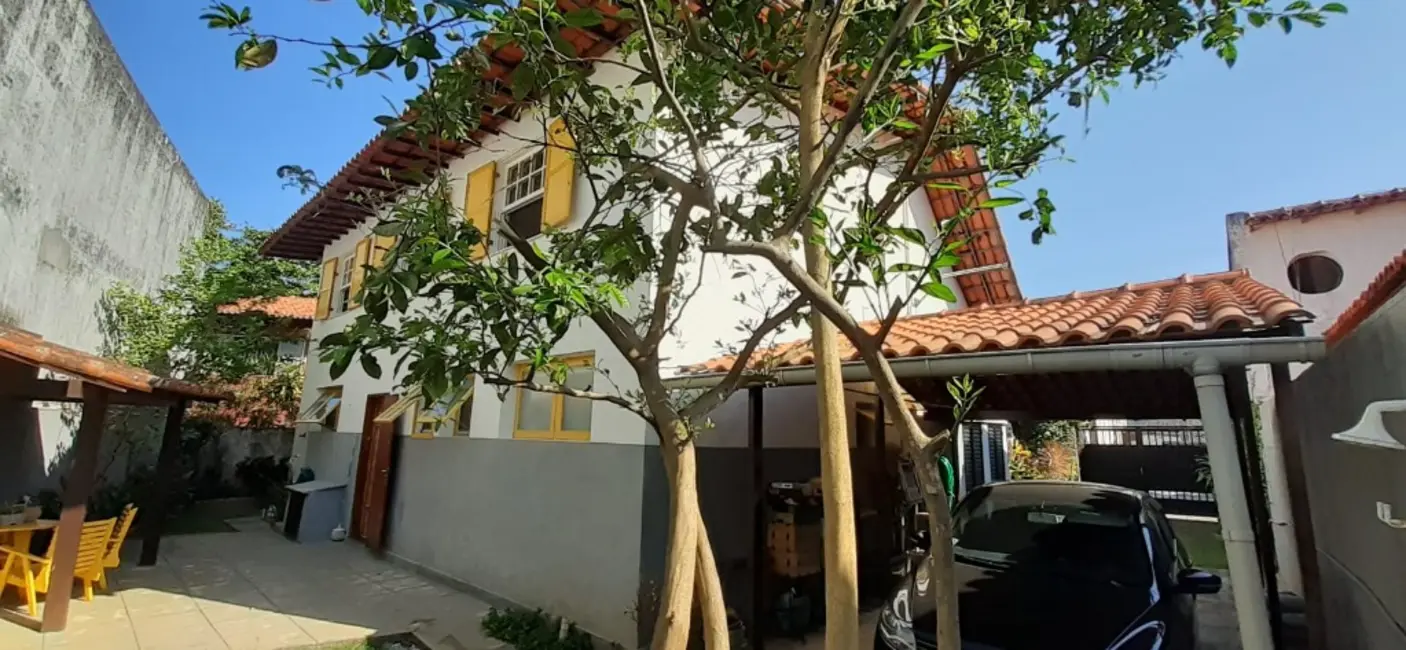 Casa com 5 quartos à venda, 371m2 em Passagem, Cabo Frio - RJ - imagem 2 Foto 2 de Casa com 5 quartos à venda, 371m2 em Passagem, Cabo Frio - RJ