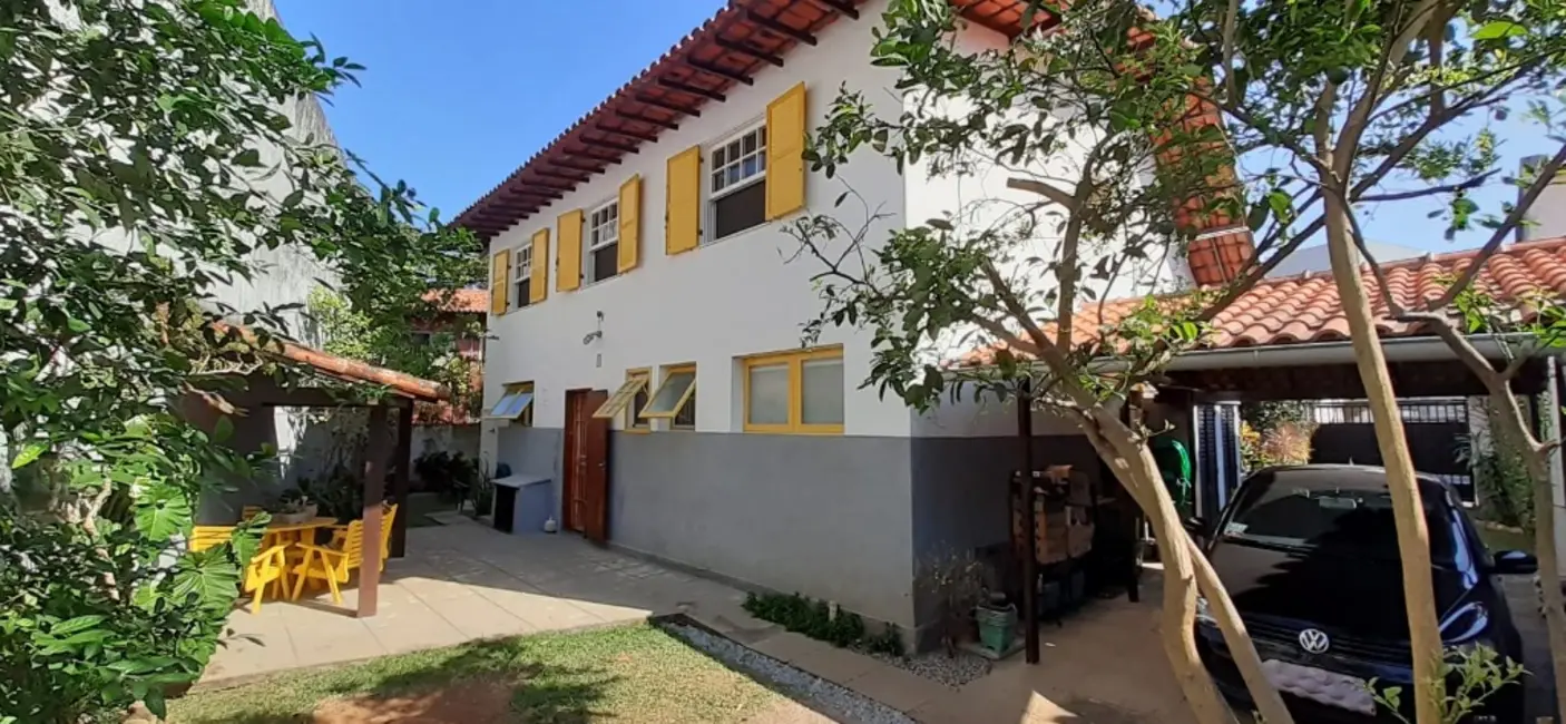 Casa com 5 quartos à venda, 371m2 em Passagem, Cabo Frio - RJ - imagem 4 Foto 4 de Casa com 5 quartos à venda, 371m2 em Passagem, Cabo Frio - RJ