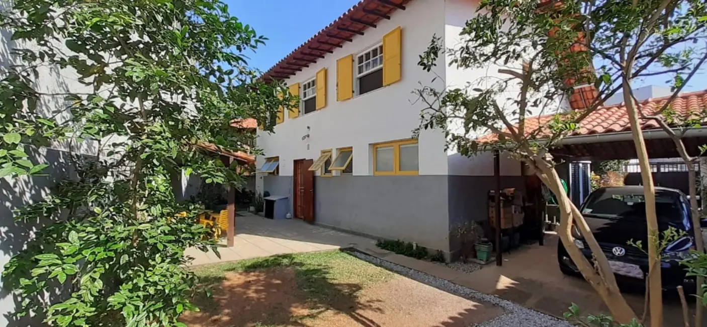 Casa com 5 quartos à venda, 371m2 em Passagem, Cabo Frio - RJ - imagem 3 Foto 3 de Casa com 5 quartos à venda, 371m2 em Passagem, Cabo Frio - RJ