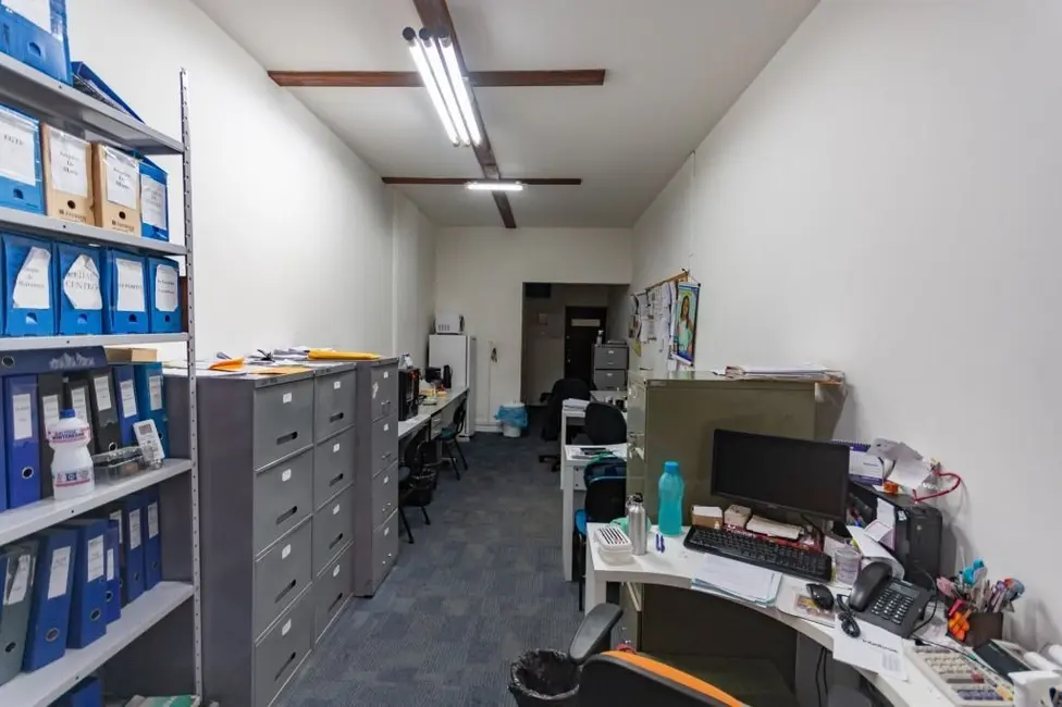 Sala Comercial à venda, 30m2 em Centro, Rio De Janeiro - RJ - imagem 3 Foto 3 de Sala Comercial à venda, 30m2 em Centro, Rio De Janeiro - RJ