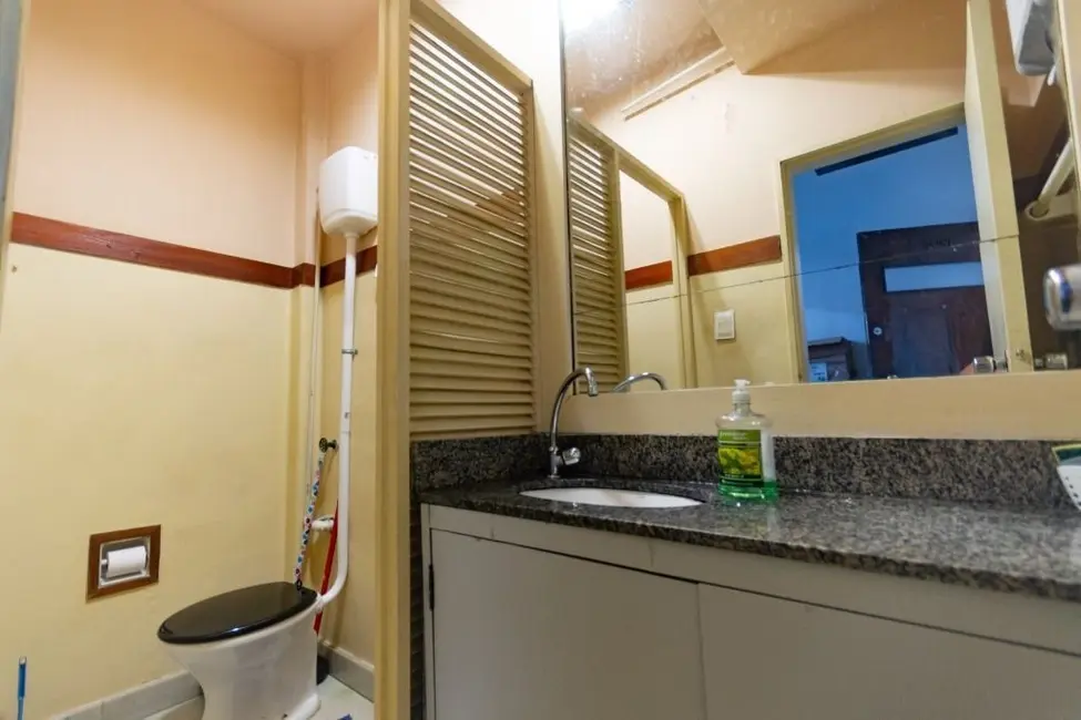Sala Comercial à venda, 30m2 em Centro, Rio De Janeiro - RJ - imagem 7 Foto 7 de Sala Comercial à venda, 30m2 em Centro, Rio De Janeiro - RJ