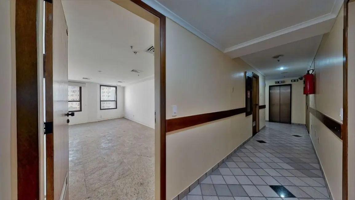 Sala Comercial à venda, 35m2 em Tijuca, Rio De Janeiro - RJ - imagem 5 Foto 5 de Sala Comercial à venda, 35m2 em Tijuca, Rio De Janeiro - RJ