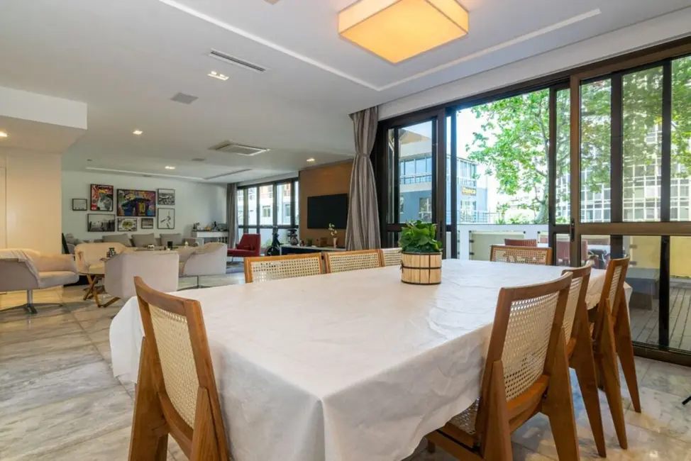 Apartamento com 3 quartos à venda, 304m2 em Barra da Tijuca, Rio De Janeiro - RJ - imagem 5 Foto 5 de Apartamento com 3 quartos à venda, 304m2 em Barra da Tijuca, Rio De Janeiro - RJ