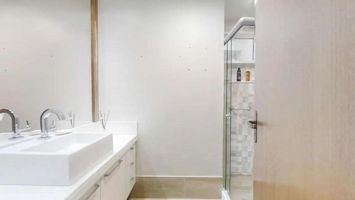 Apartamento com 2 quartos à venda, 75m2 em Botafogo, Rio De Janeiro - RJ - imagem 3 Foto 3 de Apartamento com 2 quartos à venda, 75m2 em Botafogo, Rio De Janeiro - RJ