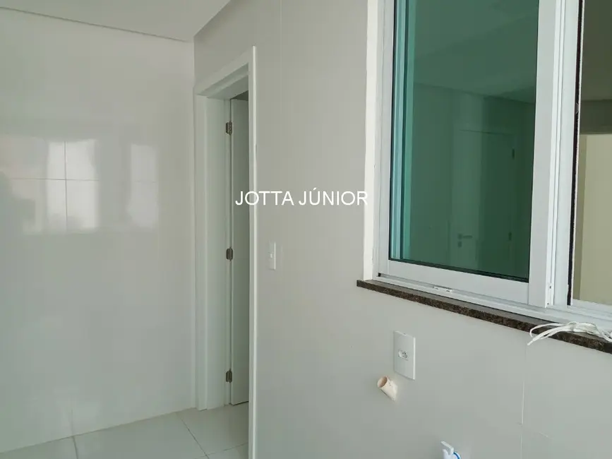 Apartamento com 3 quartos para alugar, 158m2 em Braga, Cabo Frio - RJ - imagem 8 Foto 8 de Apartamento com 3 quartos para alugar, 158m2 em Braga, Cabo Frio - RJ