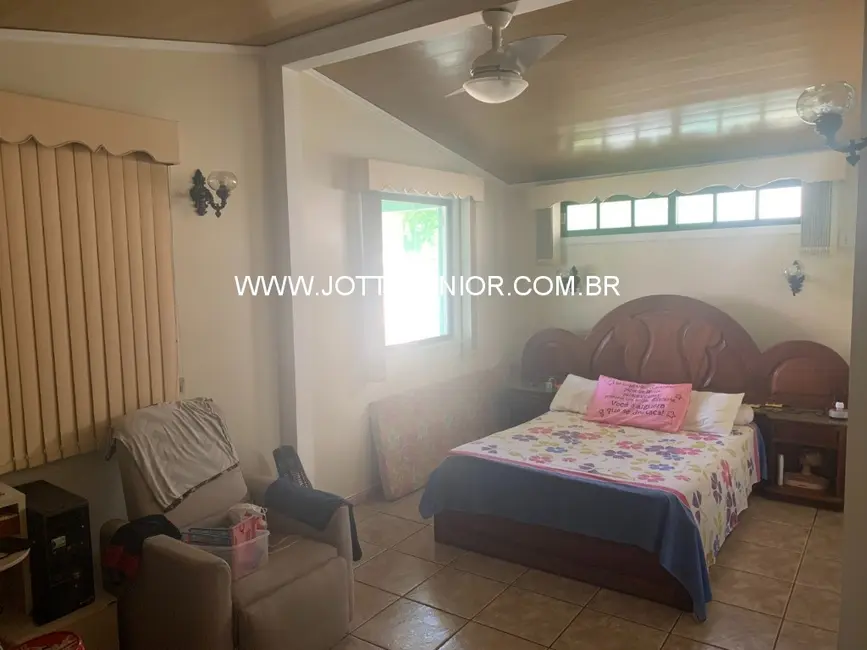 Casa com 5 quartos à venda, 450m2 em Centro, Cabo Frio - RJ - imagem 7 Foto 7 de Casa com 5 quartos à venda, 450m2 em Centro, Cabo Frio - RJ