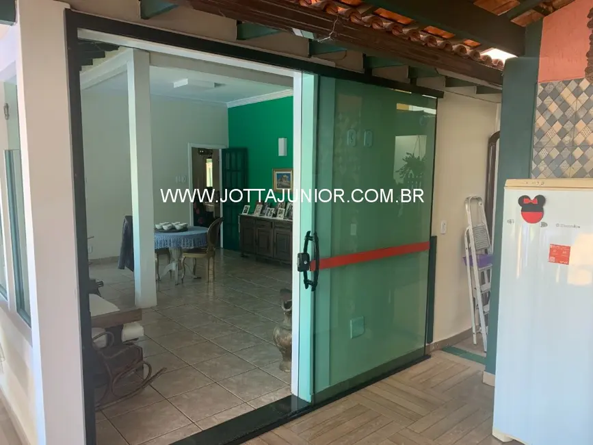 Casa com 5 quartos à venda, 450m2 em Centro, Cabo Frio - RJ - imagem 8 Foto 8 de Casa com 5 quartos à venda, 450m2 em Centro, Cabo Frio - RJ