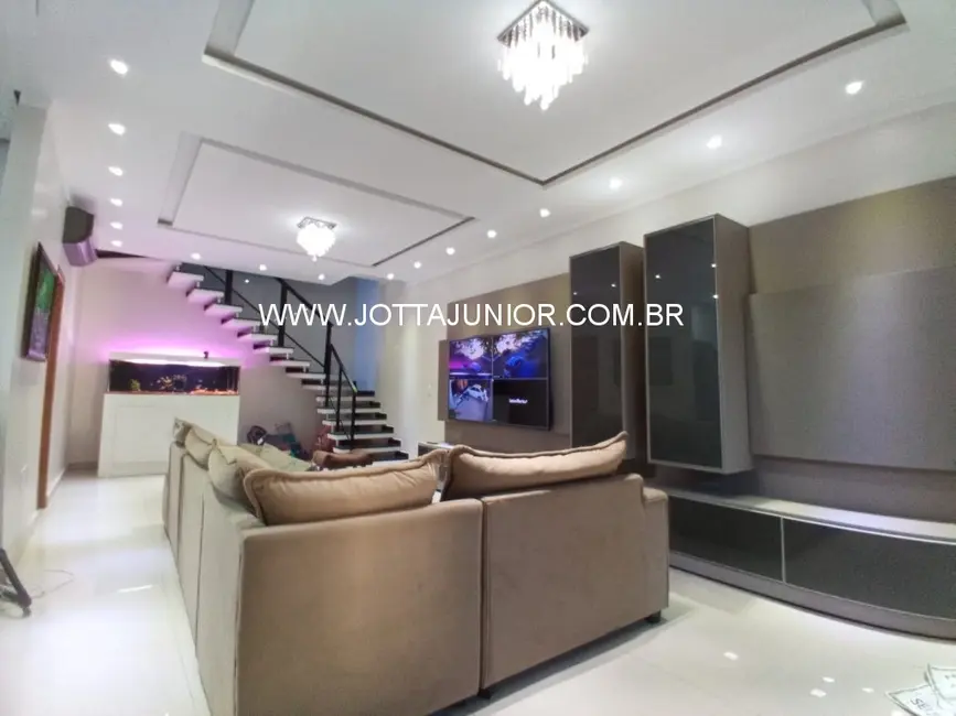 Casa com 3 quartos à venda, 540m2 em São Cristóvão, Cabo Frio - RJ - imagem 7 Foto 7 de Casa com 3 quartos à venda, 540m2 em São Cristóvão, Cabo Frio - RJ