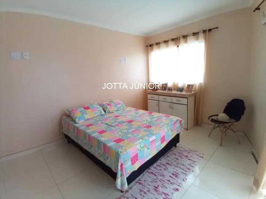 Foto 6 de Casa com 3 quartos à venda, 160m2 em Guarani, Cabo Frio - RJ