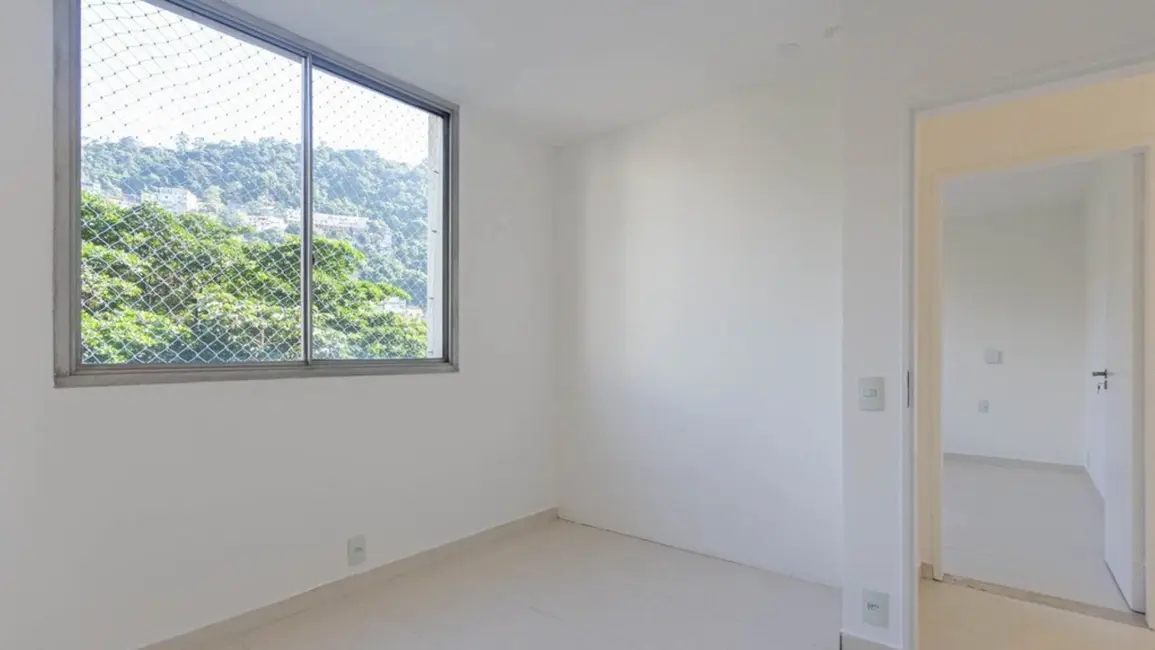 Foto 2 de Apartamento com 3 quartos à venda, 80m2 em Laranjeiras, Rio De Janeiro - RJ