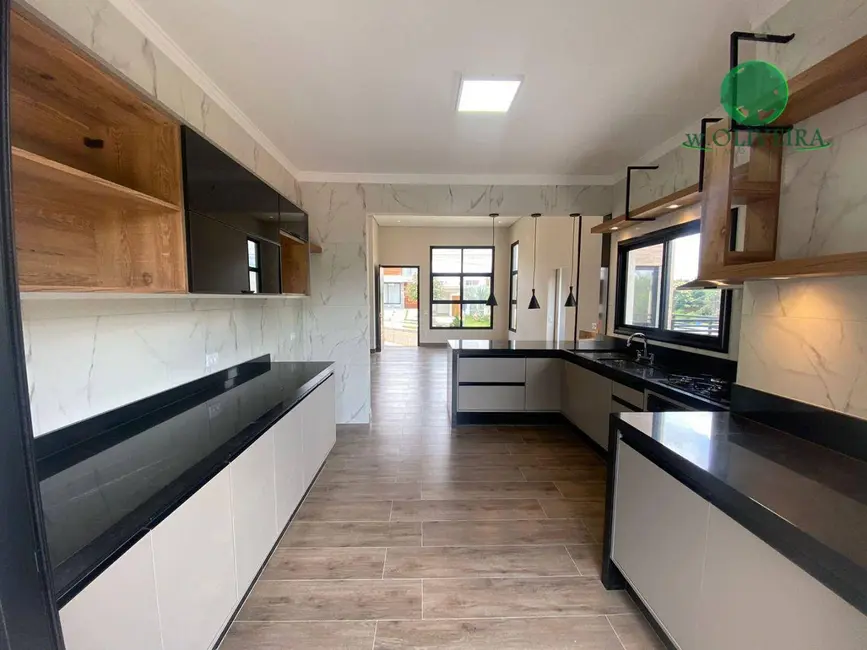 Foto 4 de Casa com 3 quartos à venda, 271m2 em Indaiatuba - SP