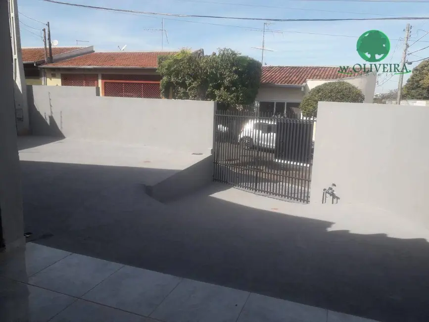 Foto 3 de Casa com 4 quartos à venda, 225m2 em Parque Residencial Jardim Araruna, Bauru - SP