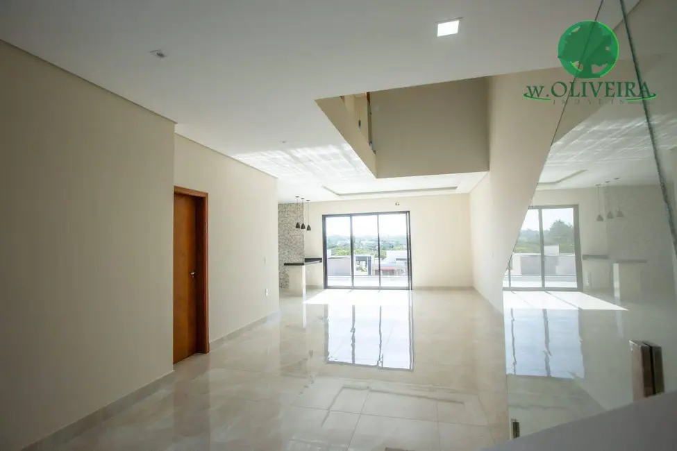 Sobrado com 3 quartos à venda, 301m2 em Indaiatuba - SP - imagem 4 Foto 4 de Sobrado com 3 quartos à venda, 301m2 em Indaiatuba - SP