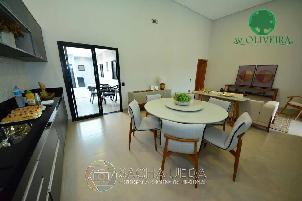 Foto 4 de Casa de Condomínio com 3 quartos à venda, 200m2 em Jardim Bréscia, Indaiatuba - SP