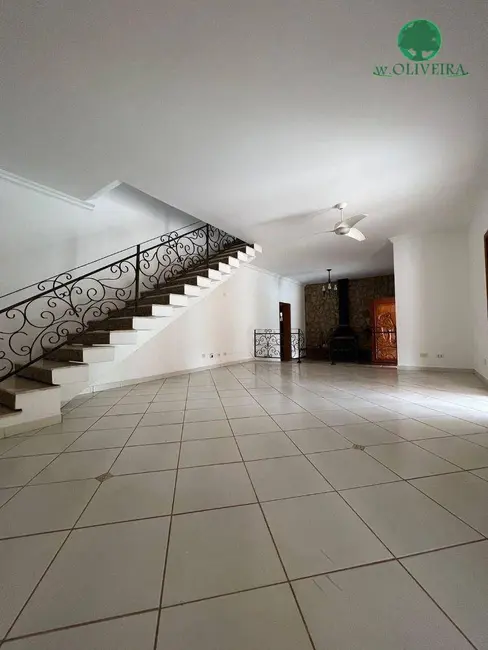 Chácara com 4 quartos à venda, 3000m2 em Vale das Laranjeiras, Indaiatuba - SP - imagem 9 Foto 9 de Chácara com 4 quartos à venda, 3000m2 em Vale das Laranjeiras, Indaiatuba - SP