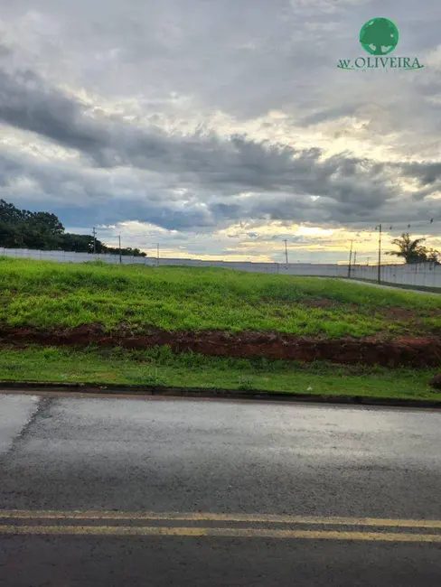 Foto 3 de Terreno / Lote à venda, 1700m2 em Indaiatuba - SP