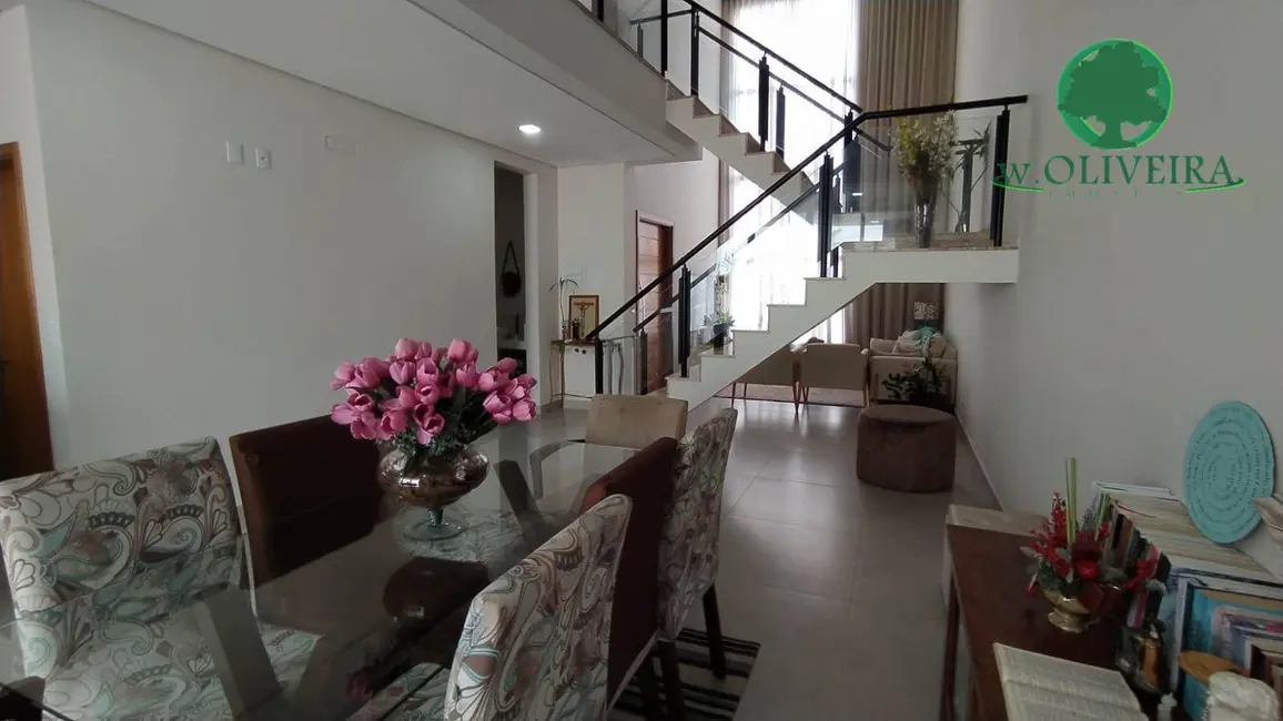 Foto 7 de Sobrado com 3 quartos à venda, 300m2 em Indaiatuba - SP