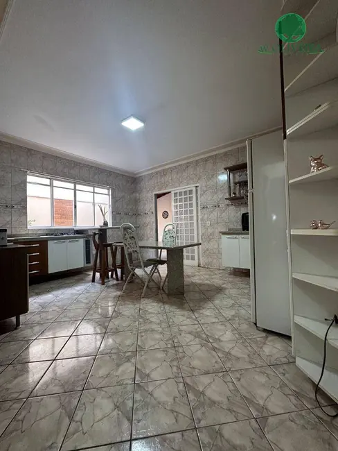 Foto 6 de Sobrado com 3 quartos à venda, 130m2 em Jardim Hubert, Indaiatuba - SP