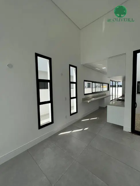 Foto 4 de Casa de Condomínio com 3 quartos à venda, 300m2 em Residencial Central Parque, Salto - SP