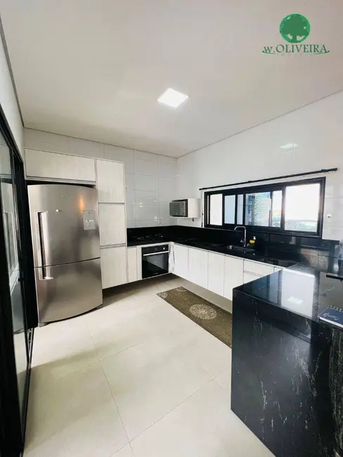 Casa de Condomínio com 3 quartos à venda, 216m2 em Indaiatuba - SP - imagem 6 Foto 6 de Casa de Condomínio com 3 quartos à venda, 216m2 em Indaiatuba - SP