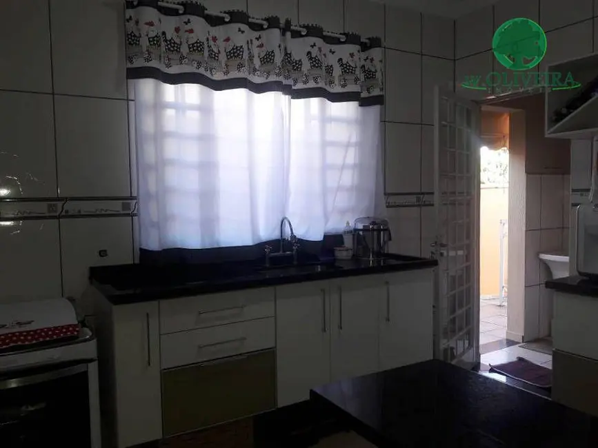 Casa com 3 quartos à venda, 225m2 em Vila Homero, Indaiatuba - SP - imagem 6 Foto 6 de Casa com 3 quartos à venda, 225m2 em Vila Homero, Indaiatuba - SP