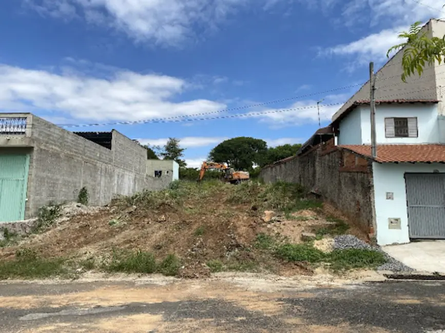 Foto 1 de Terreno / Lote à venda, 700m2 em Jardim Bandeirantes, Salto - SP