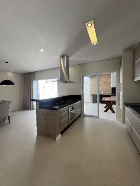 Foto 3 de Sobrado com 3 quartos à venda, 150m2 em Jardim Montreal Residence, Indaiatuba - SP