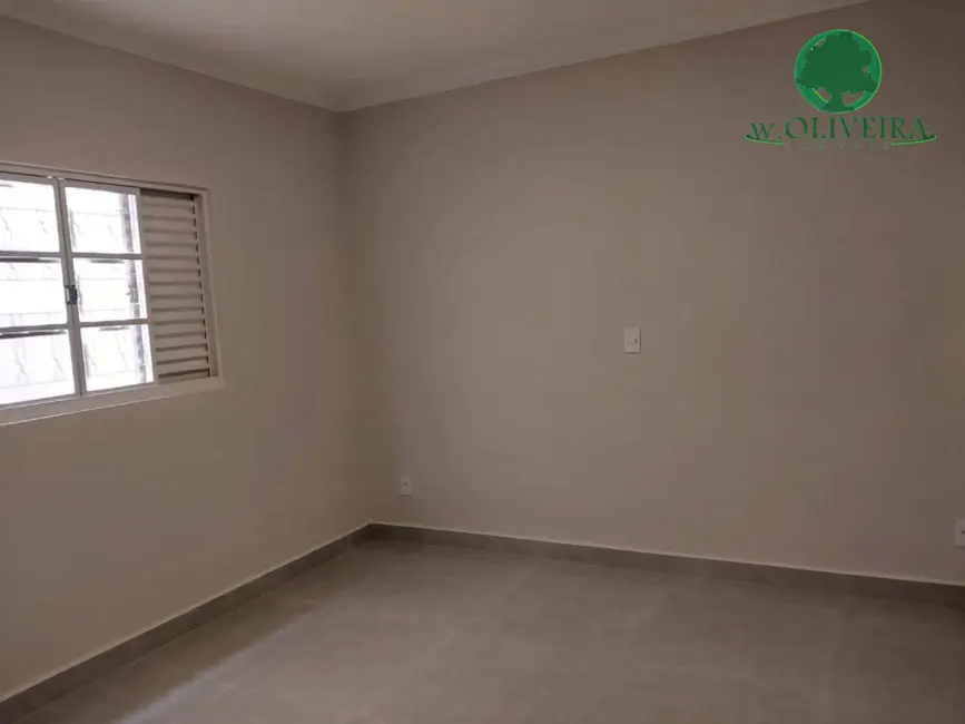 Casa com 2 quartos à venda, 125m2 em Jardim Nova Indaiá, Indaiatuba - SP - imagem 3 Foto 3 de Casa com 2 quartos à venda, 125m2 em Jardim Nova Indaiá, Indaiatuba - SP